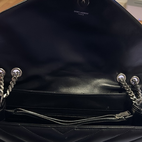 Authentic SAINT LAURENT
Saint Laurent (YSL) Large Loulou - Picture 15 of 17